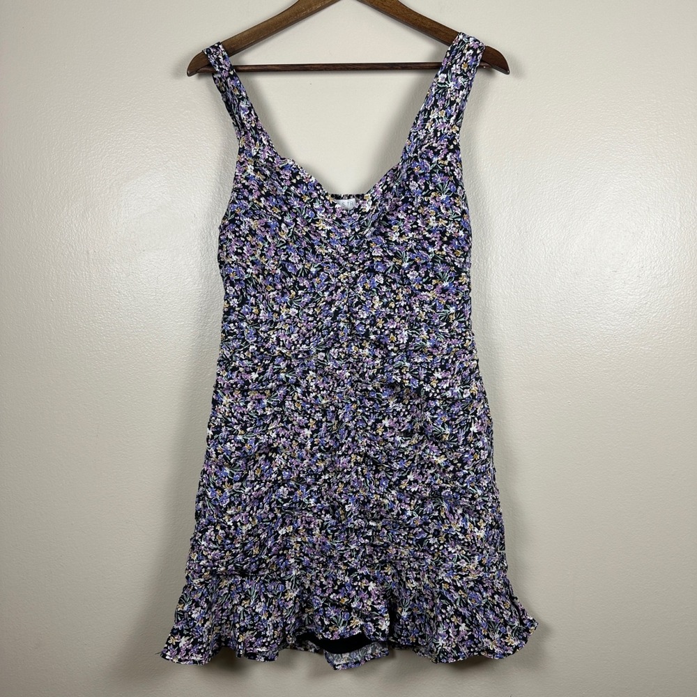 ASTR The Label Womens L Mini‎ Dress Purple Floral Ruched Ruffle Hem Sleeveless